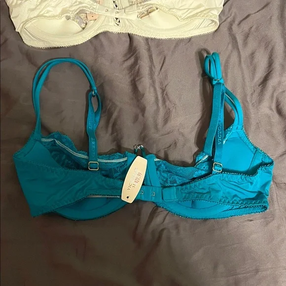 Victoria's Secret Cream and Blue Lace Bras - Picture 5 of 6